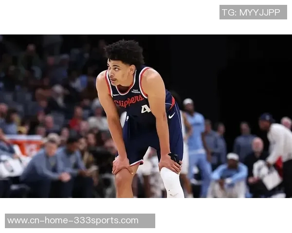 菜鸟球员科比桑德斯表现亮眼奎因和特雷约翰逊助力球队胜利 菜鸟球员科比桑德斯表现亮眼奎因和特雷约翰逊助力球队胜利